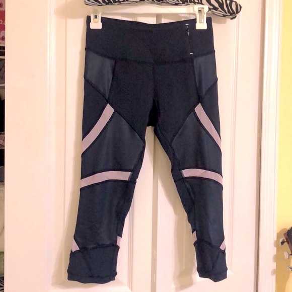 CALIA Carrie Underwood Capri Leggings - Picture 4 of 8